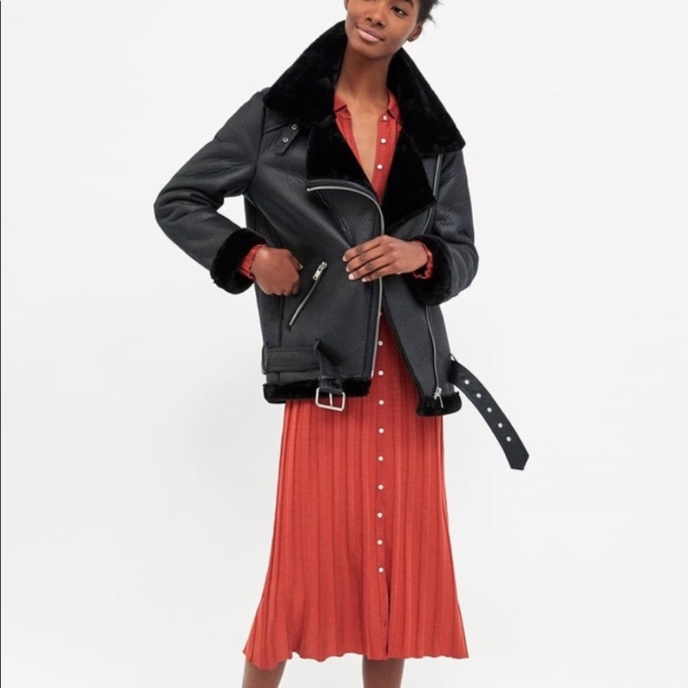 ZARA BLACK FAUX FUR COLLAR CONTRAST BIKER JACKET